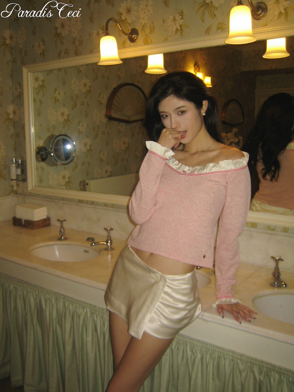 ‘Vallie’ ruffle velvet ribbon top - baby pink