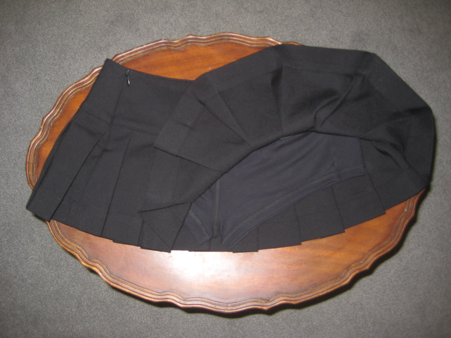 'Momisa' pleated mini skirt with inner pants - black