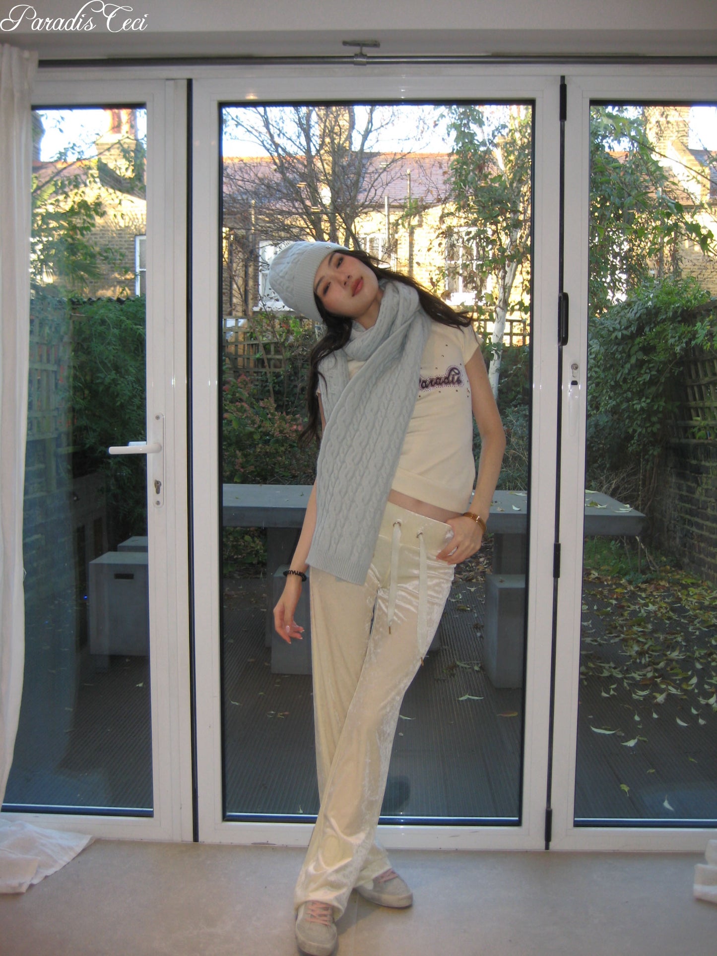 'Faye' velvet trousers - cream