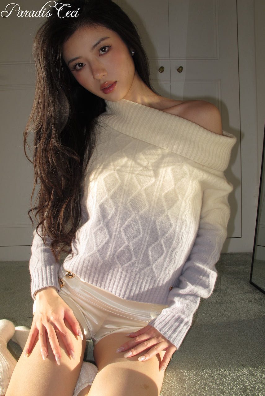 'Snowy' 2-in-1 raccoon wool jumper