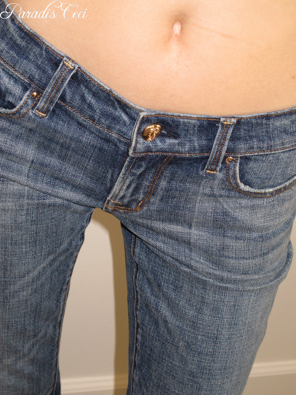 'Ginny' #001 low-rise baby bootcut jeans